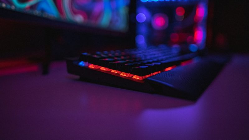 Minisforum AI X1 Pro: Gaming Mini PC dengan Radeon 890M dan Port OCuLink