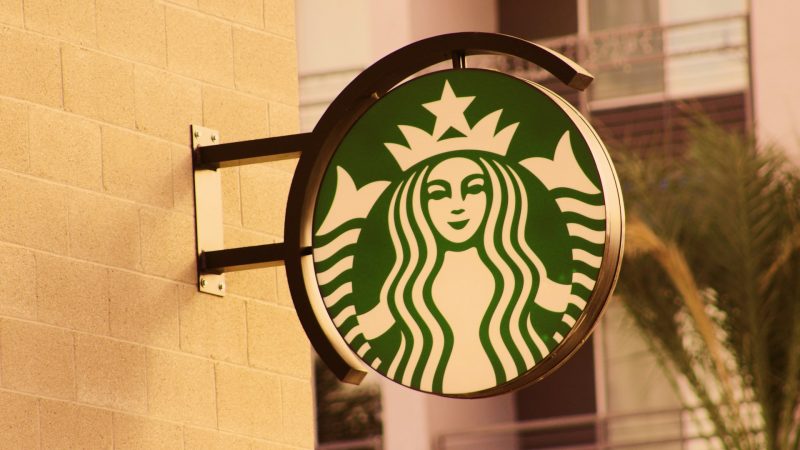 Starbucks Terapkan Aturan Baru soal Seragam Barista Mulai Mei